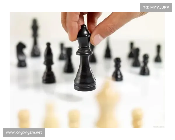 掌握心理博弈五大实用策略助你提升思维格局与人际交往智慧